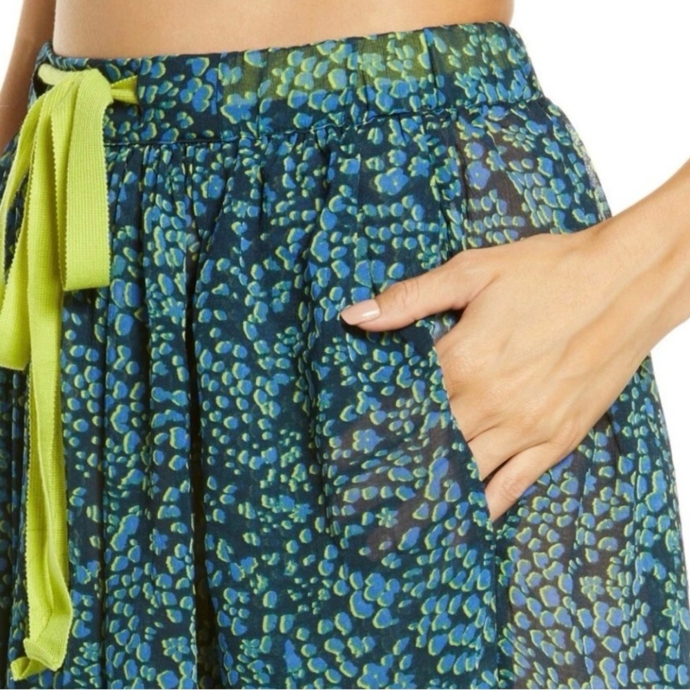 NWOT Free People Sleepin In Printed Chiffon Wide-Leg Pants Size Small - Picture 6 of 6